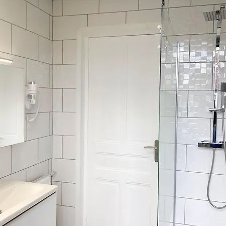 Appartement Stella 95 M2 Climatisé Parking Proche Sanctuaires