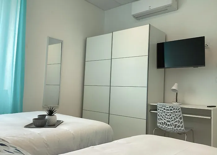 Stella 95m2 Climatise Parking Proche Sanctuaire * Лурд