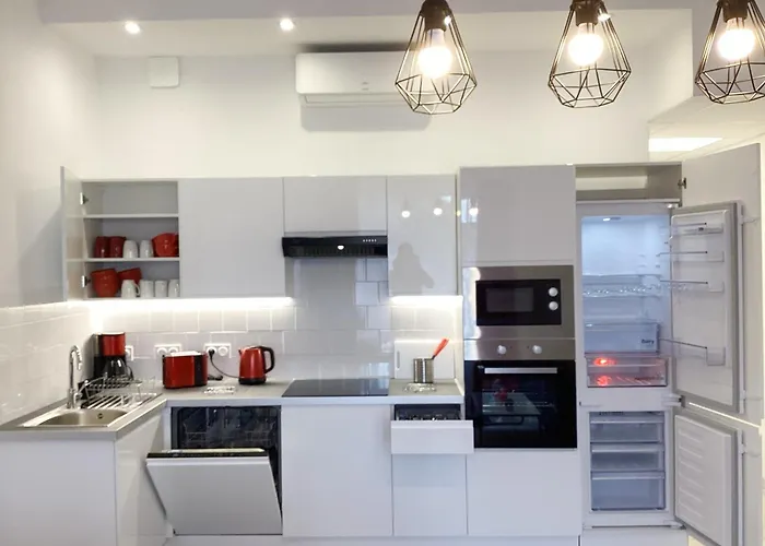 Stella 95m2 Climatise Parking Proche Sanctuaire Apartament